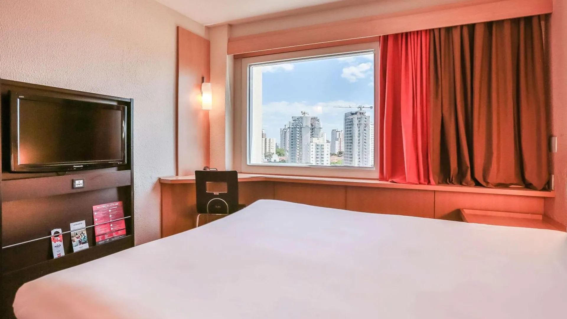 Hotel Ibis Sao Paulo Congonhas 3*,  Brésil